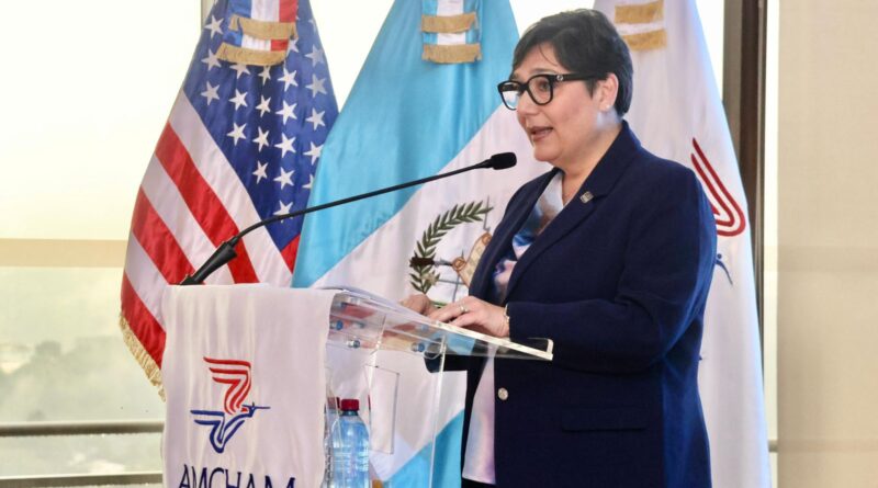 AmCham Guatemala promueve diálogo sobre certeza jurídica y cumplimiento tributario como pilares para la inversión 