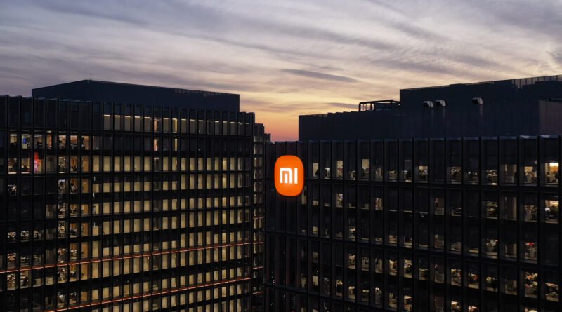 Xiaomi sorprende al mercado con un aumento del 80.9% en su Ganancia Neta Ajustada durante el tercer trimestre de 2025