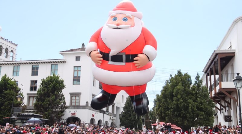 Por tercer año consecutivo, el cielo de Ciudad Cayalá se llenó de magia, con su desfile de Globos Gigantes