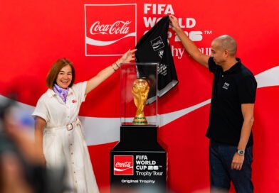 Más de 2,000 aficionados al futbol vivieron la emoción inolvidables del Tour del Trofeo de la Copa Mundial del Trofeo de la FIFA™, presentado por Coca-Cola en Guatemala