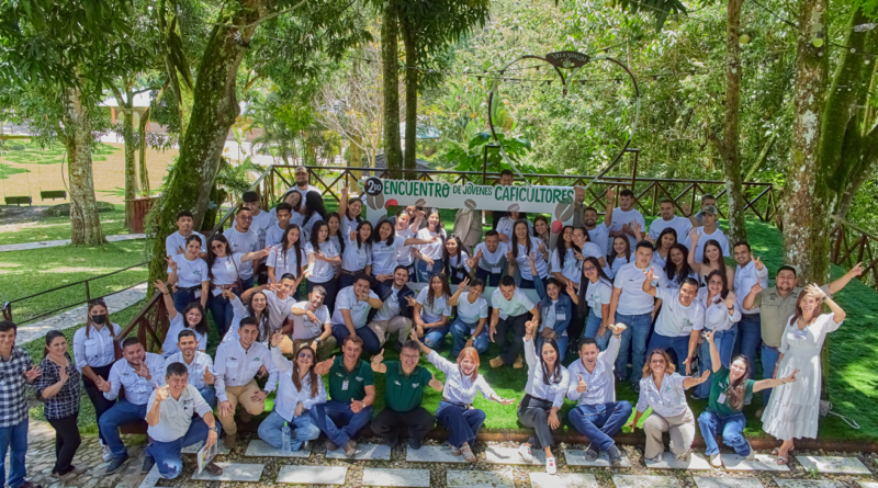 Nestlé continúa impulsando la capacitación de jóvenes caficultores en la región