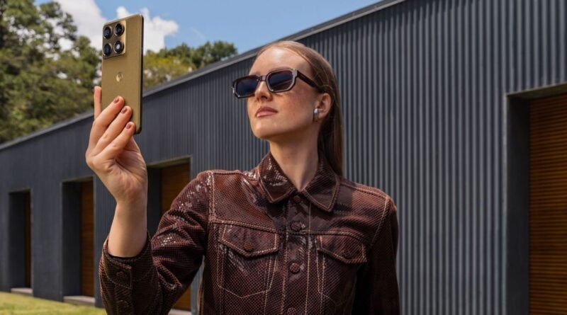 Motorola refuerza su gama premium en Guatemala con la llegada de motorola signature, motorola edge 70 y nuevos integrantes de la familia moto things