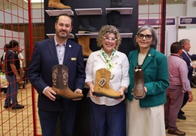 Expocalzado Chispudos 2026 rinde homenaje a Carmelo Torrebiarte y marca un hito con primera graduación del CECAP