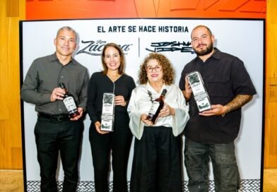 Dos historias guatemaltecas se entrelazan en un diseño de Edición Limitada para celebrar los 50 años de Ron Zacapa 