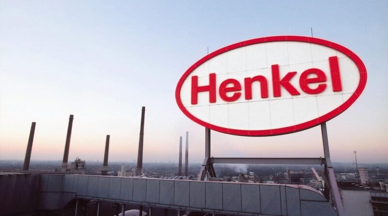 Henkel ha obtenido unos sólidos resultados de ventas y beneficios en el primer semestre y mejora sus previsiones de crecimiento de las ventas para 2026