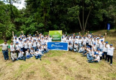 Walmart realiza jornada de reforestación y siembra más de 1,000 árboles en Parque Ecológico Florencia