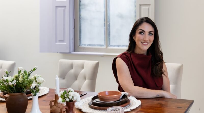 Mirciny Moliviatis presenta «Historias de Mesa», una serie documental que revela las historas humanas detrás de la cocina guatemalteca 