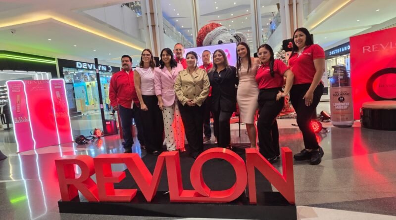 En el marco del mes de sensibilización sobre el cáncer de mama, Revlon llevó a cabo una experiencia especial en el Centro Comercial Peri Roosevelt